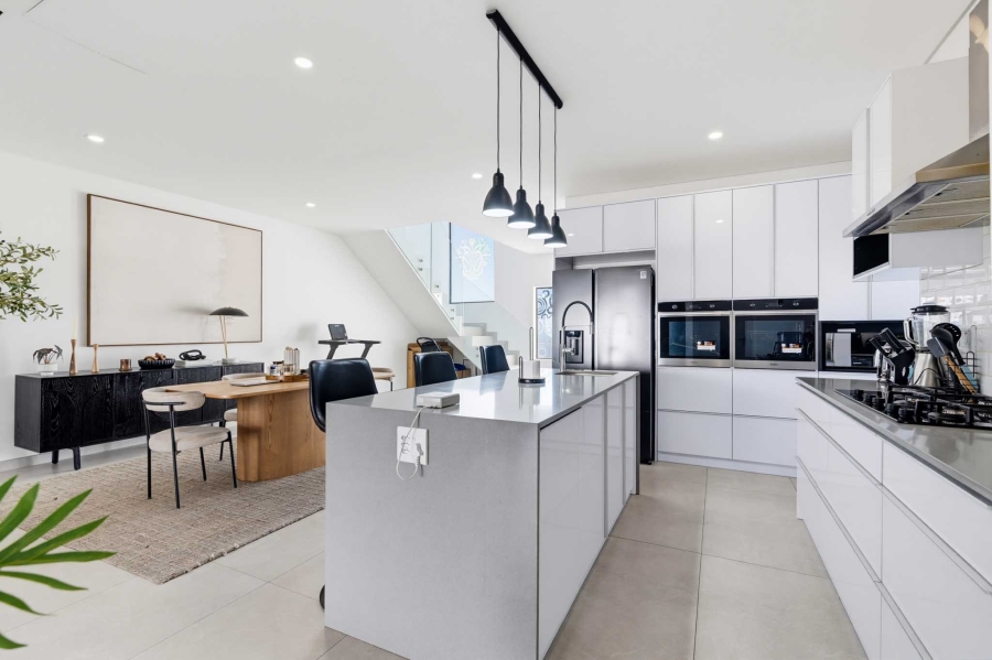 4 Bedroom Property for Sale in Sandown Western Cape